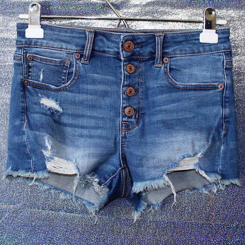✨ American Eagle Distressed Shorts